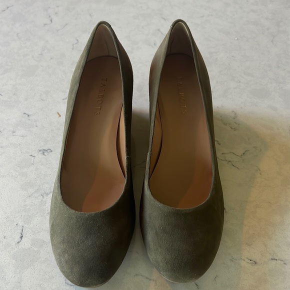 Talbots suede moss green pumps - Picture 1 of 6